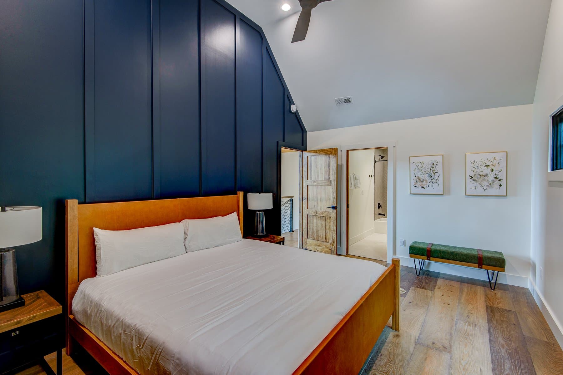 Bear Cave - Image 24