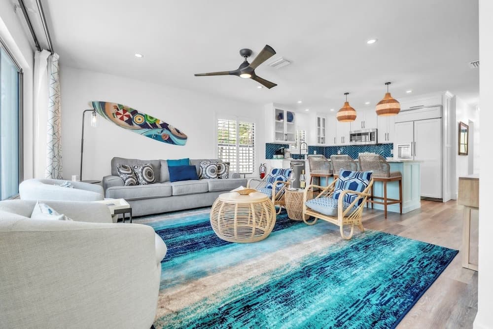 Bea's Knees - Image 3