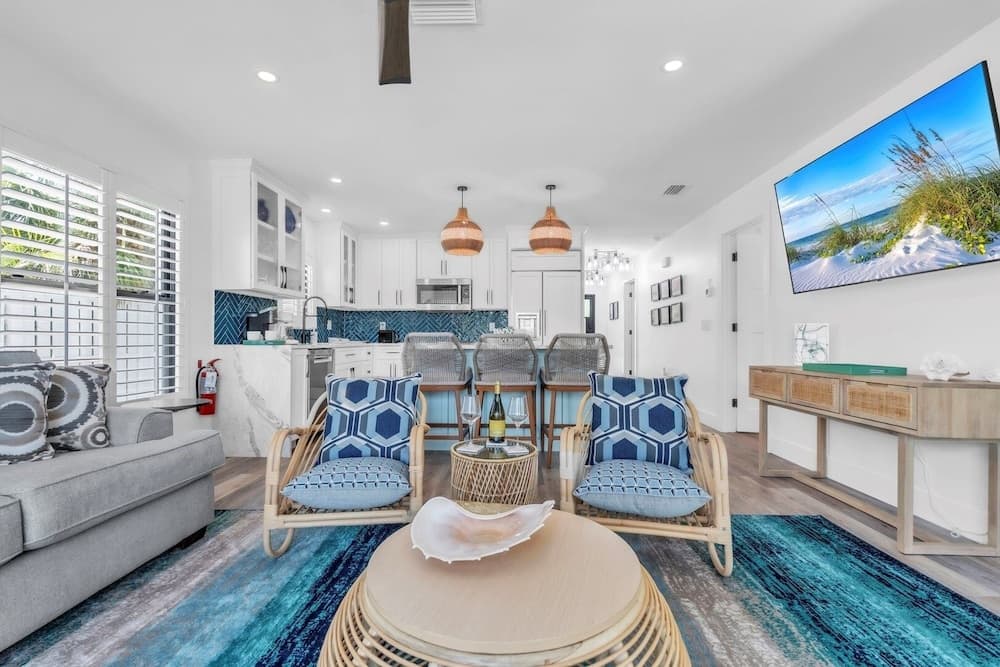 Bea's Knees - Image 5