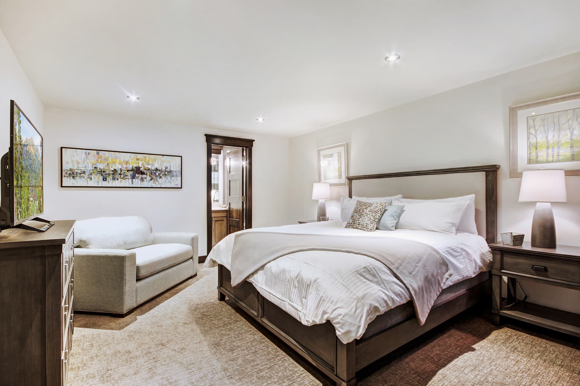 Bogart House - Image 34