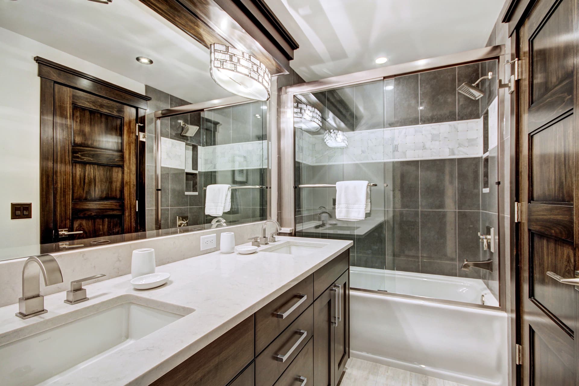 Bogart House - Image 37