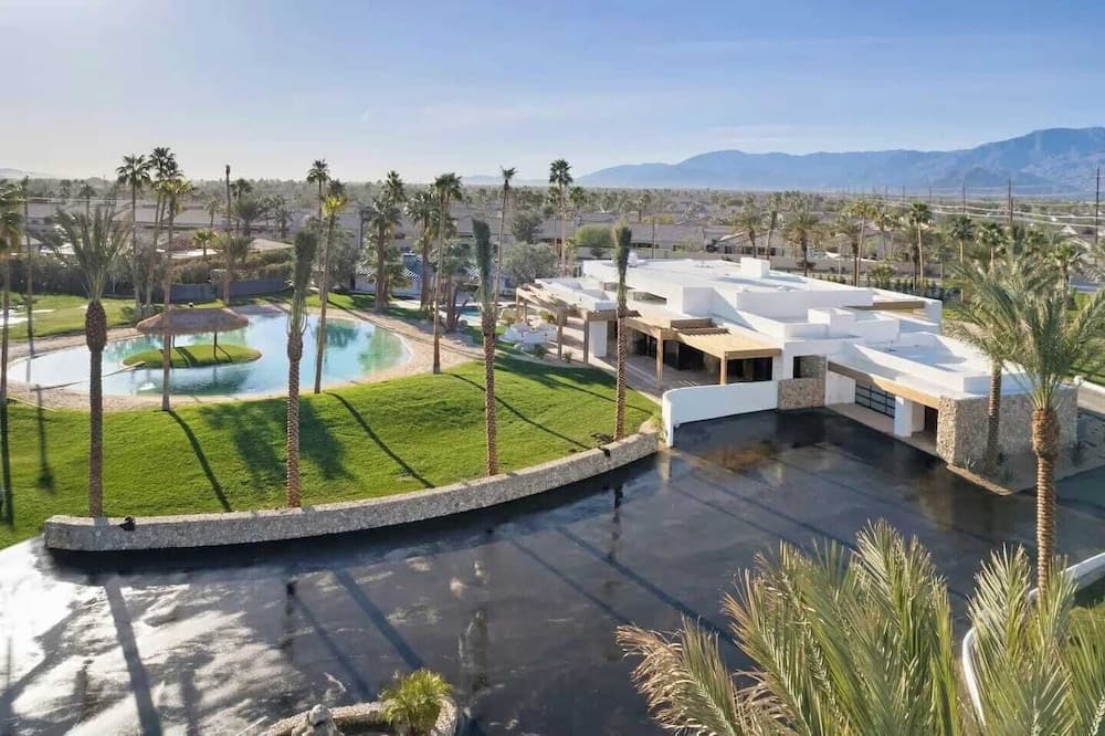 Bravo Beach Compound - Image 2