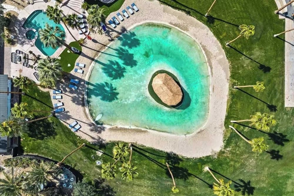 Bravo Beach Compound - Image 5