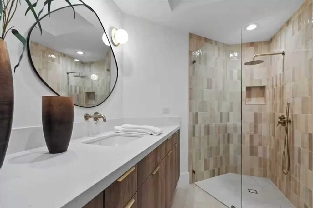 Bravo Beach Compound - Image 53