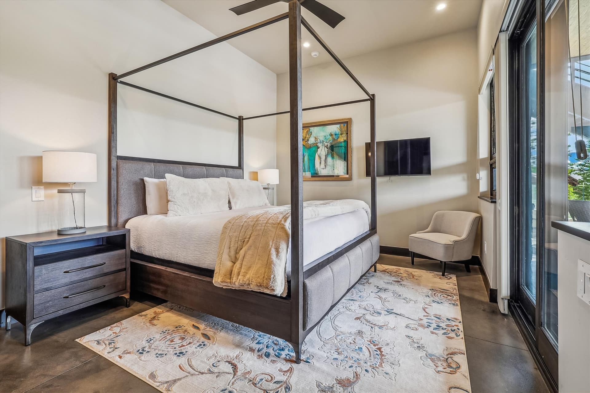 Crowne Summit - Image 23