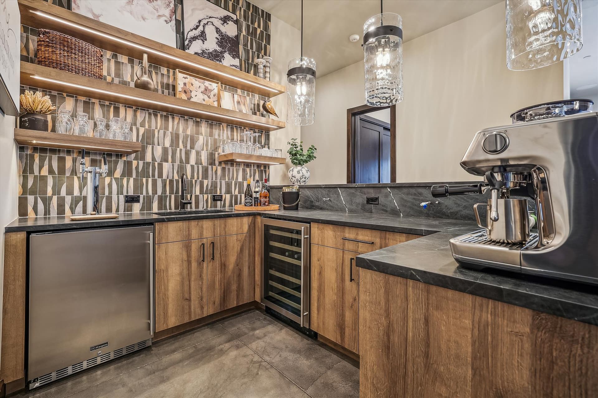 Crowne Summit - Image 48