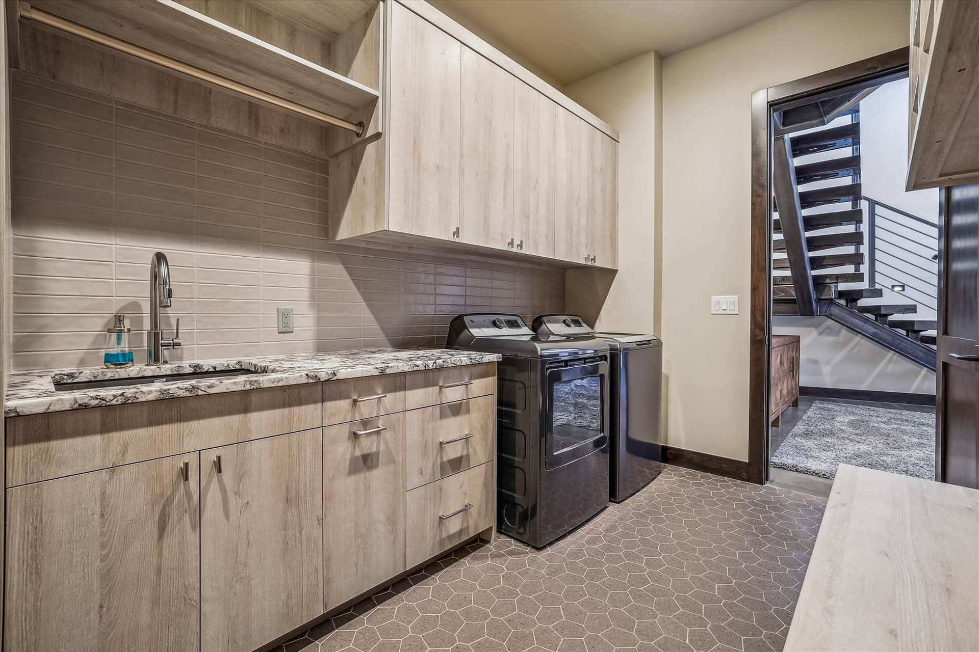 Crowne Summit - Image 51