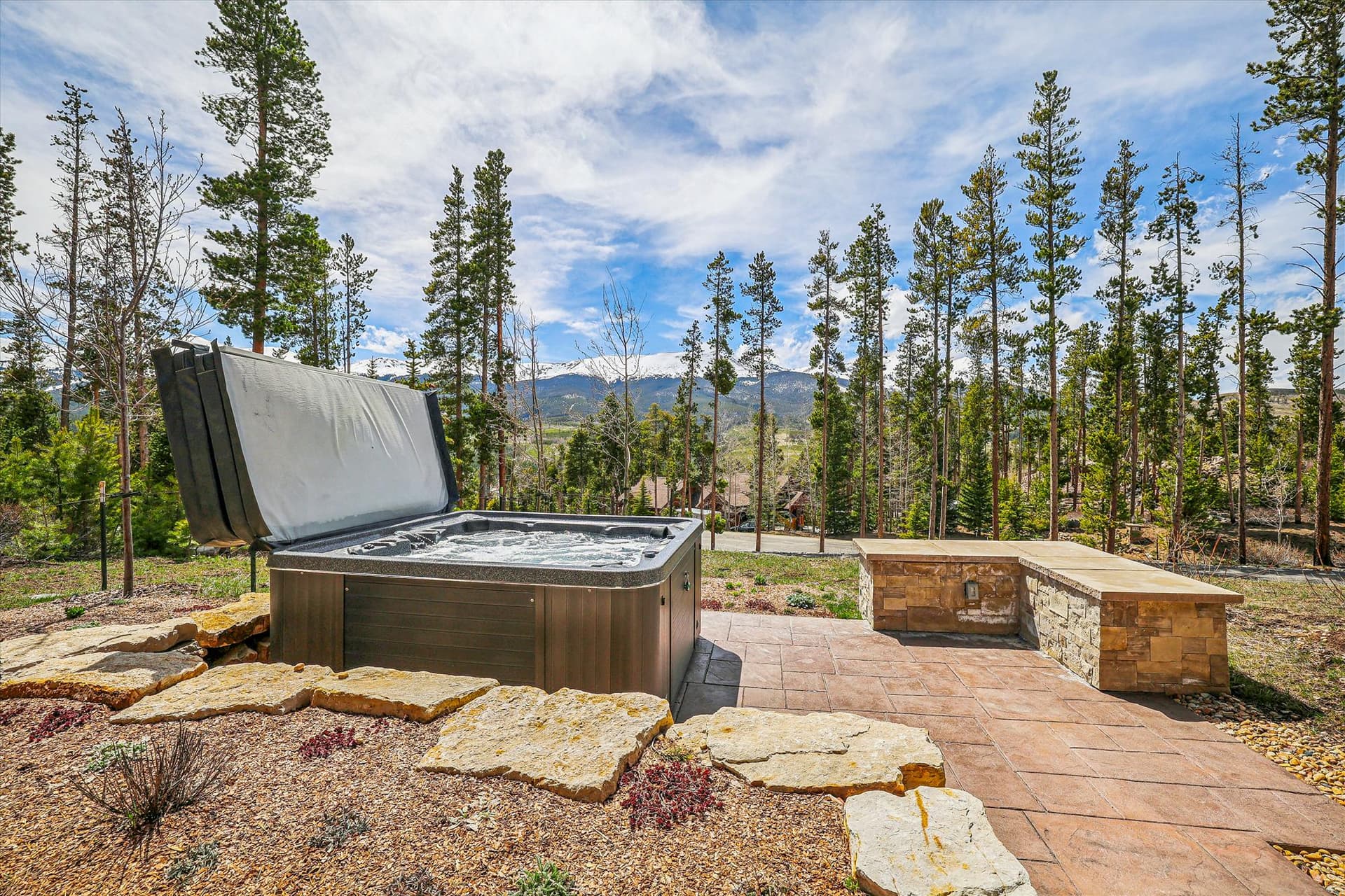 Crowne Summit - Image 68