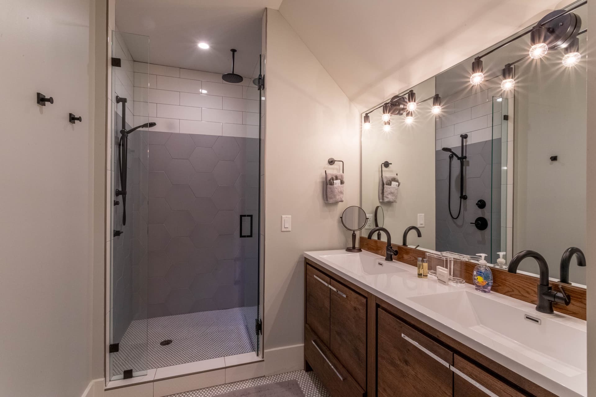 Four Eagles Villa - Image 17