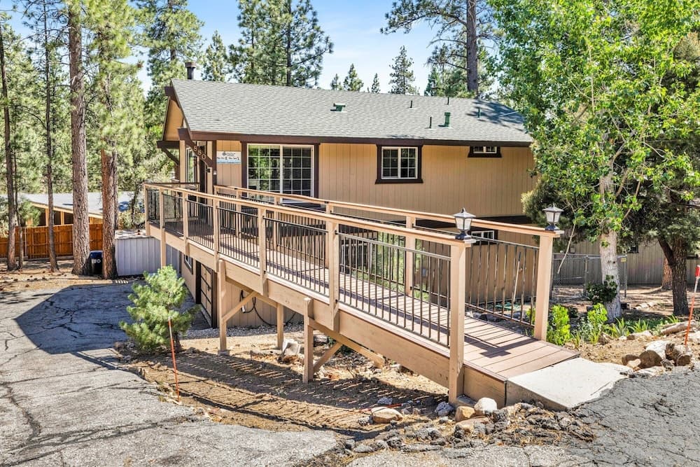 Fox Den #2568 - Image 30