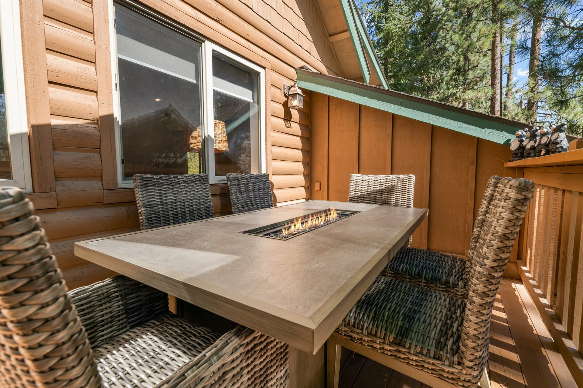 Grizzlies Den - Image 3