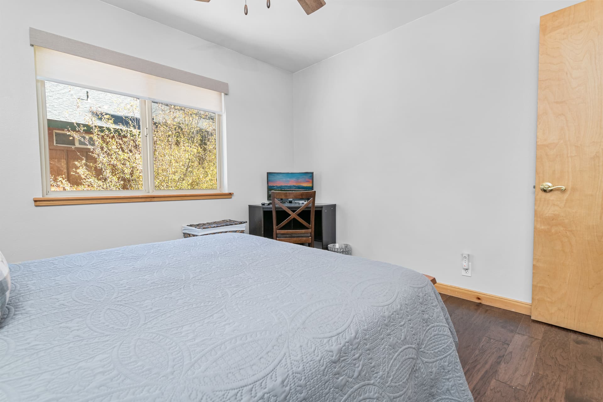 Grizzlies Den - Image 14