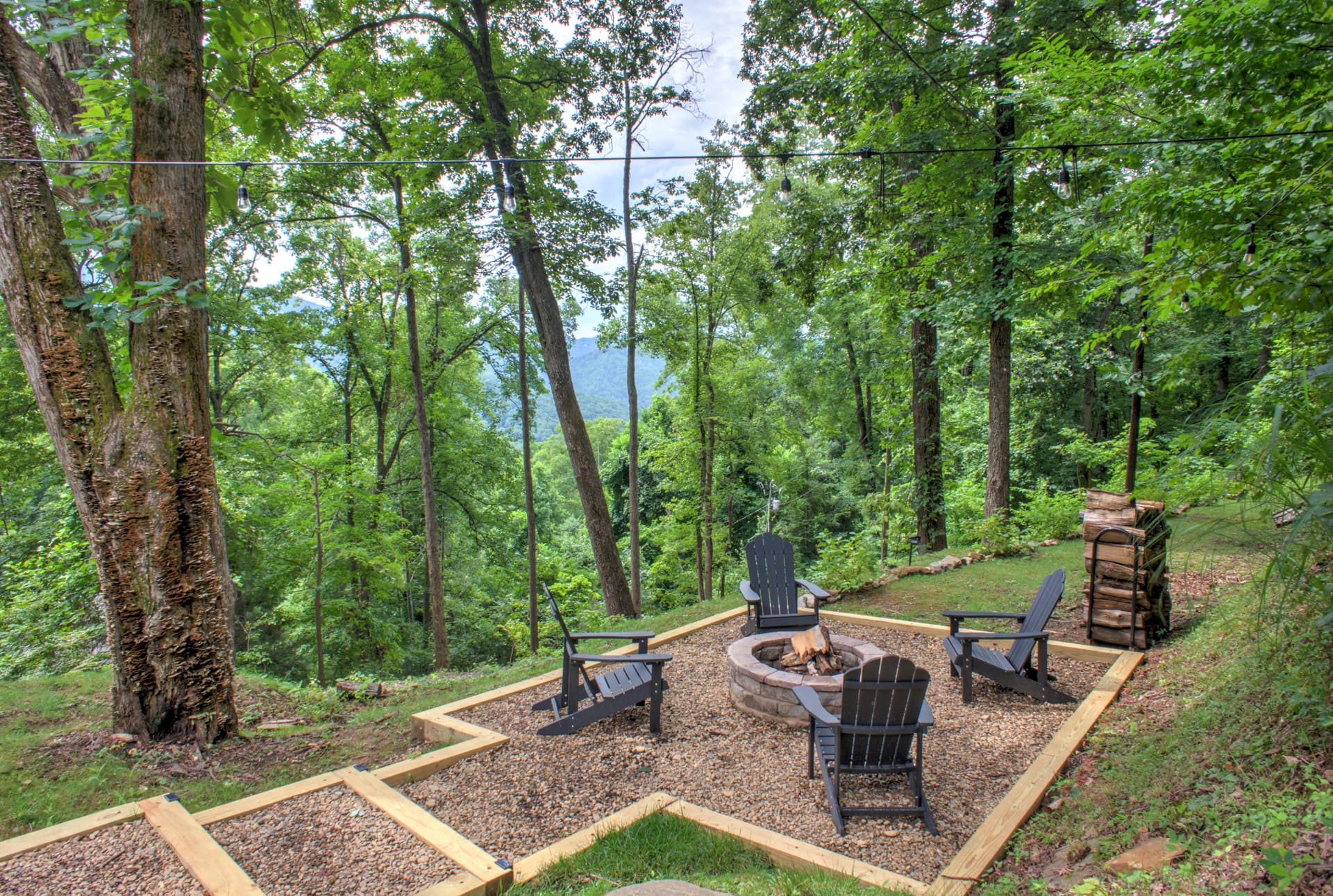 The Honeybee Hideaway - Image 3