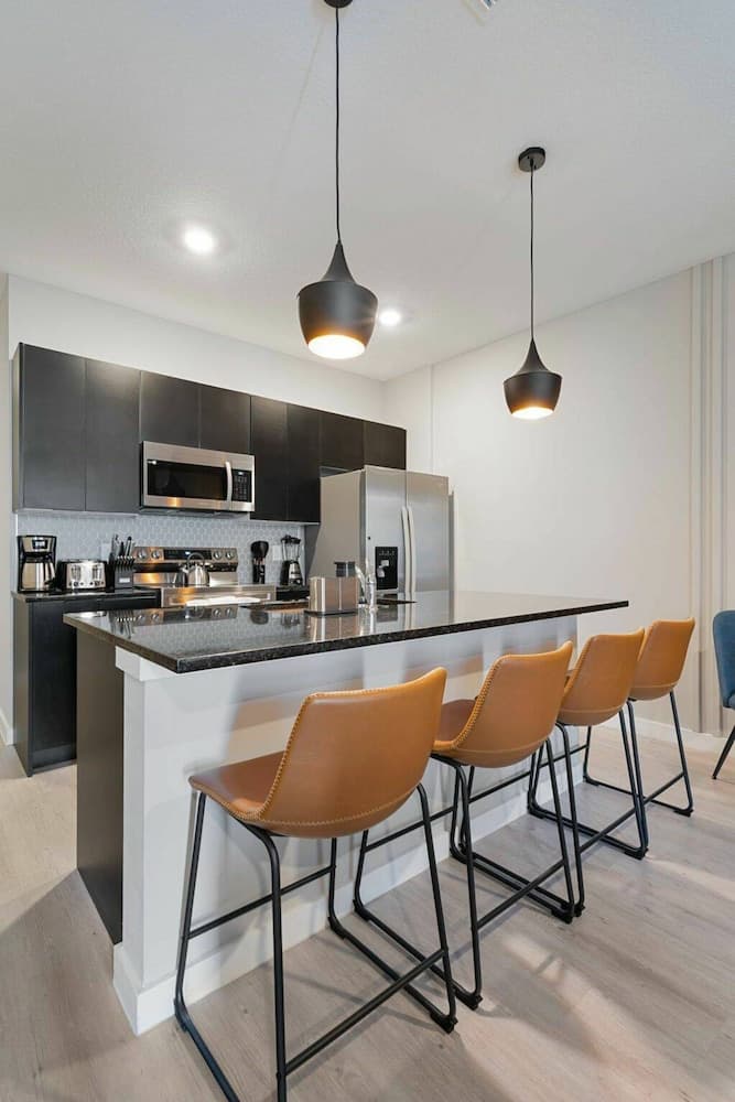 Palm Breeze Hub - Image 5