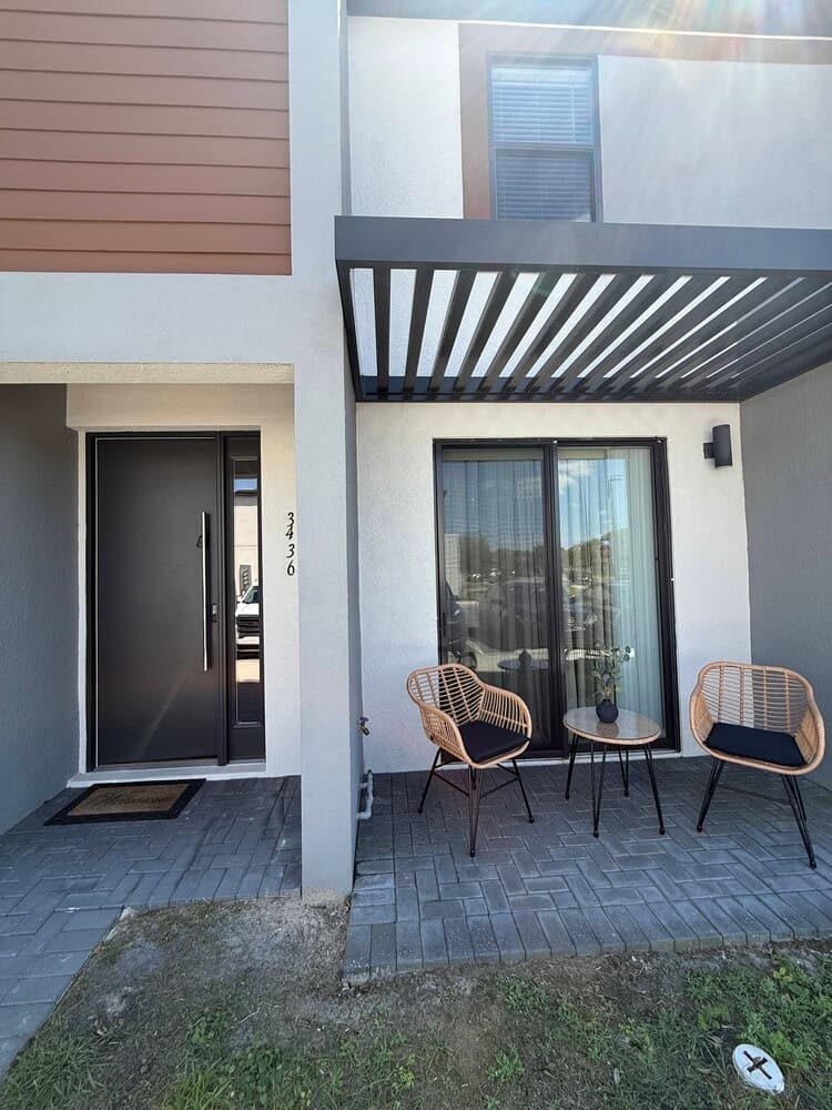 Palm Breeze Hub - Image 2