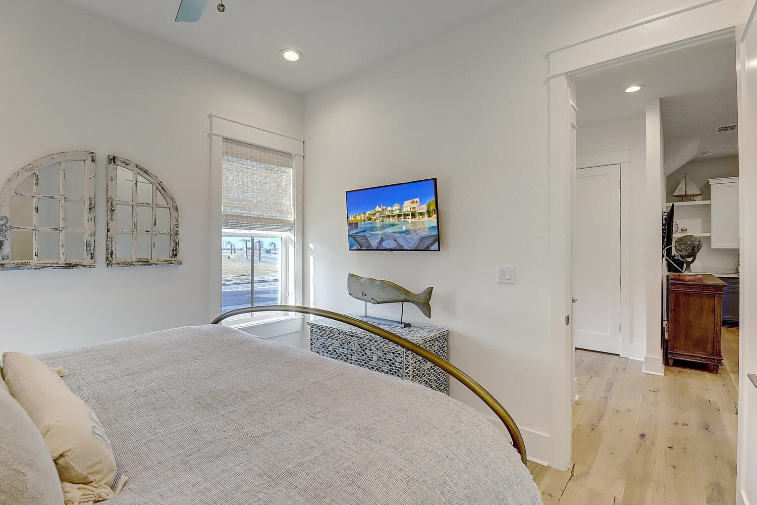 Lighthouse - Image 27