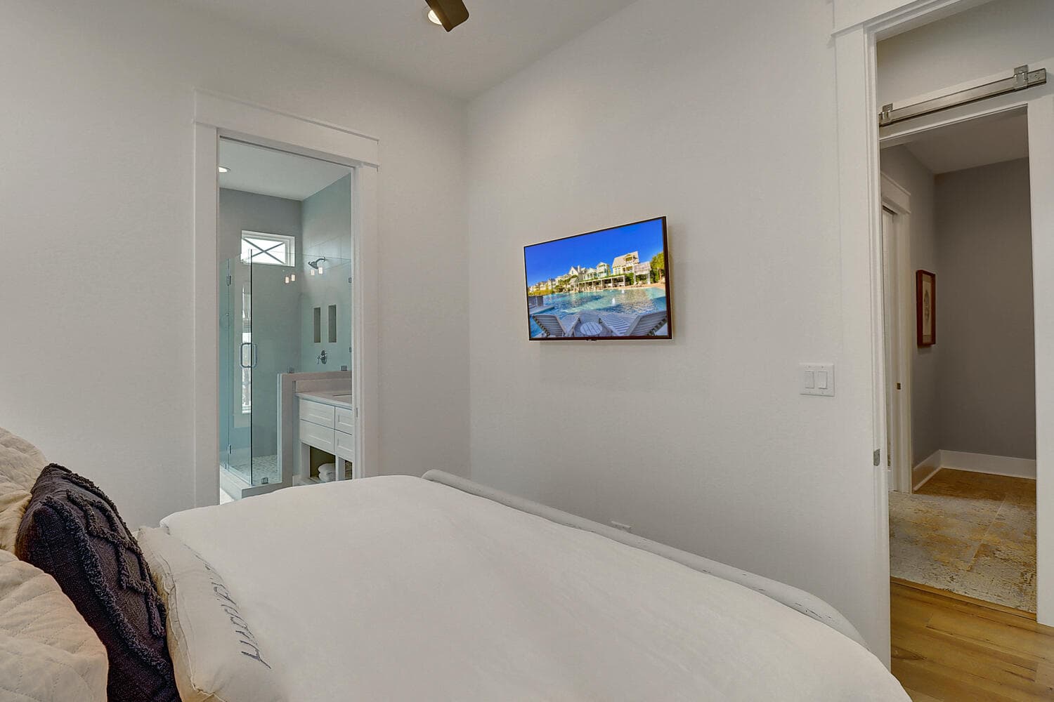 Lighthouse - Image 34