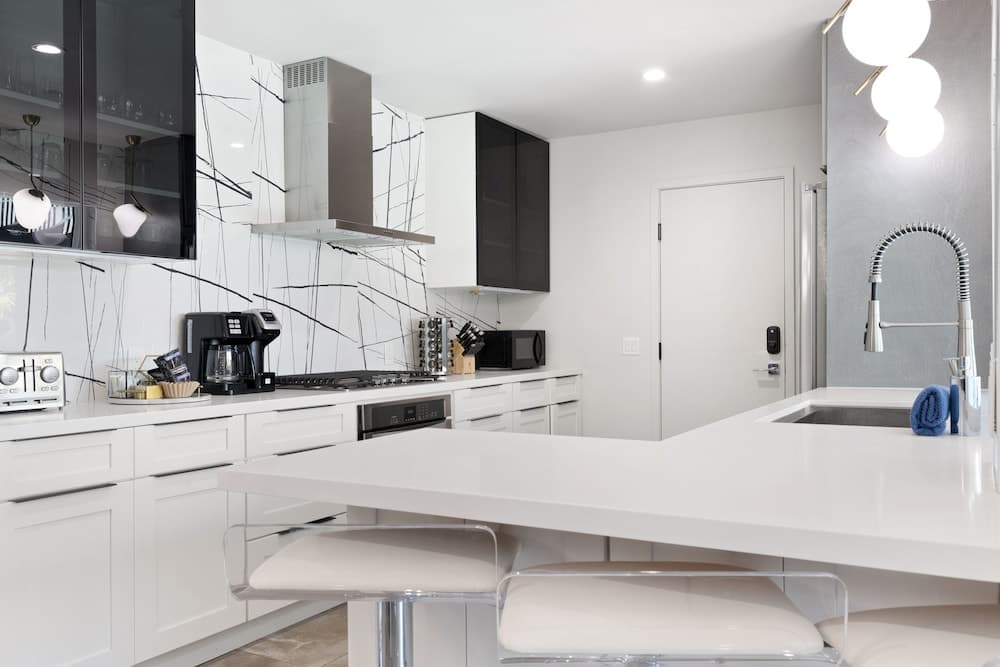 Llama House - Image 7