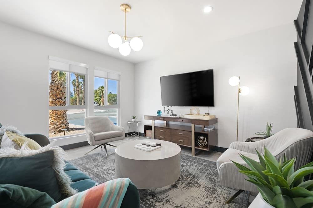 Llama House - Image 4