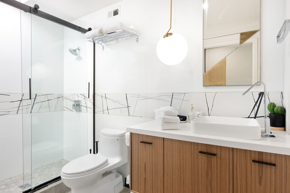 Llama House - Image 13