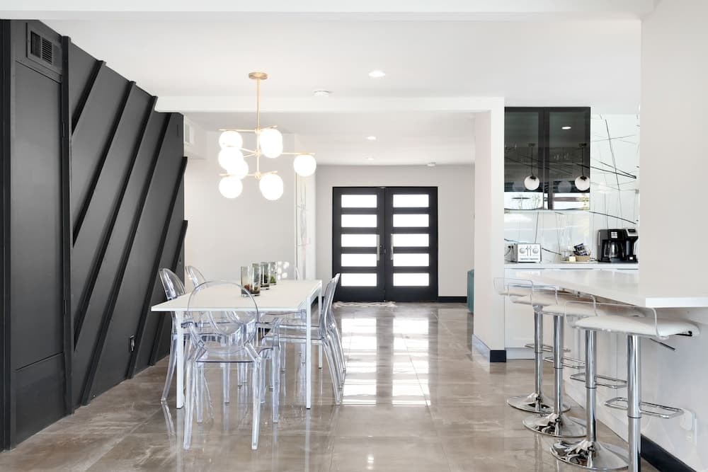 Llama House - Image 6