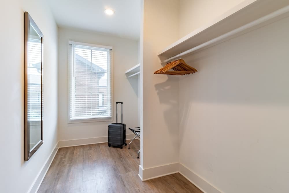 Magnolia #12 - Image 10