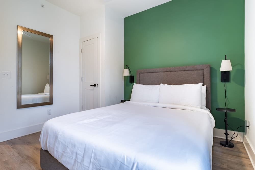 Magnolia #12 - Image 16