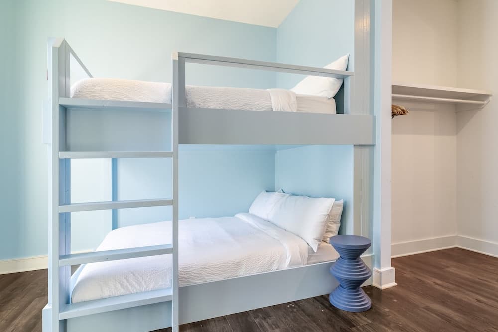 Magnolia #5 - Image 34