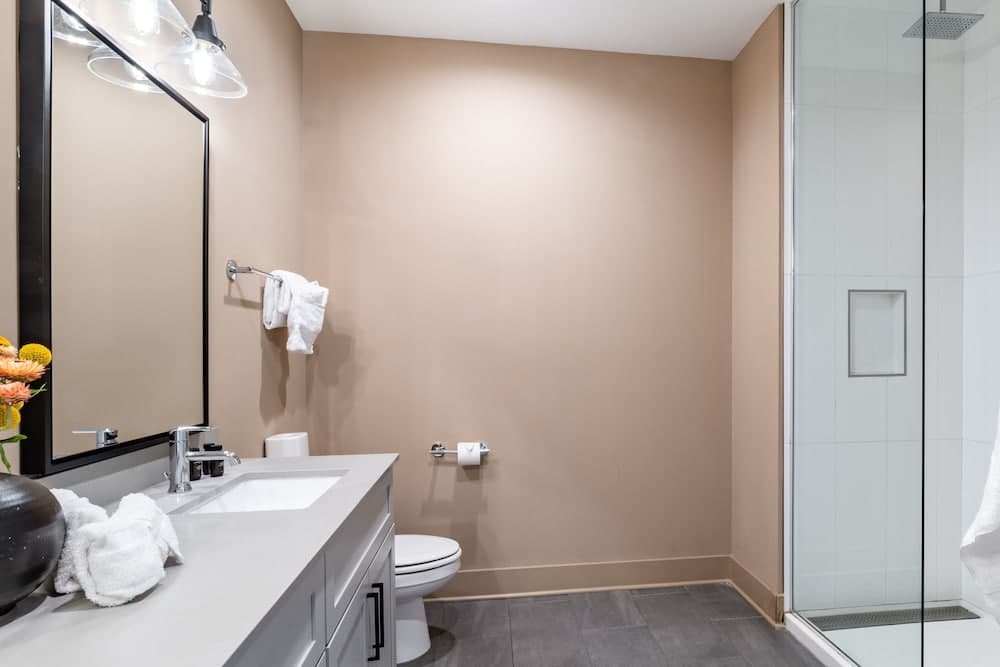 Magnolia #8 - Image 22