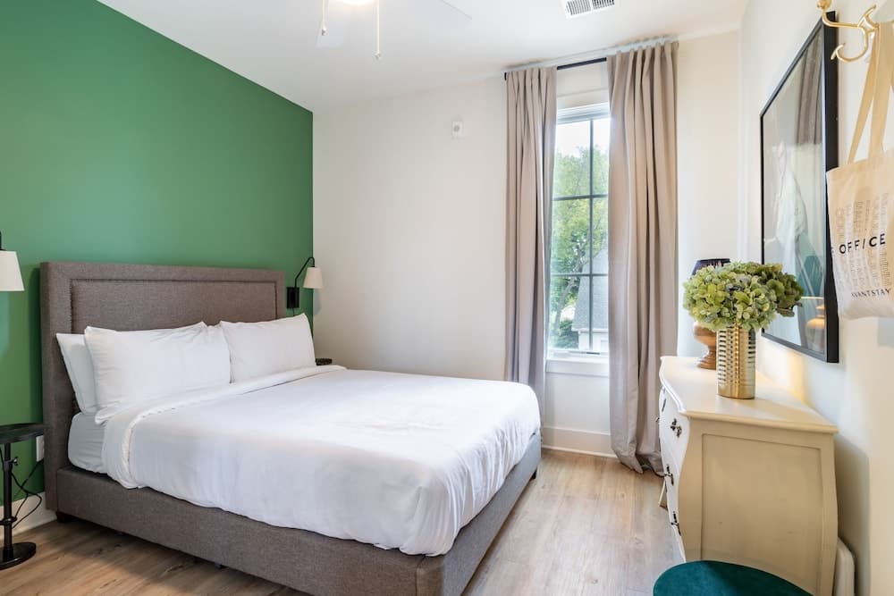 Magnolia #8 - Image 24