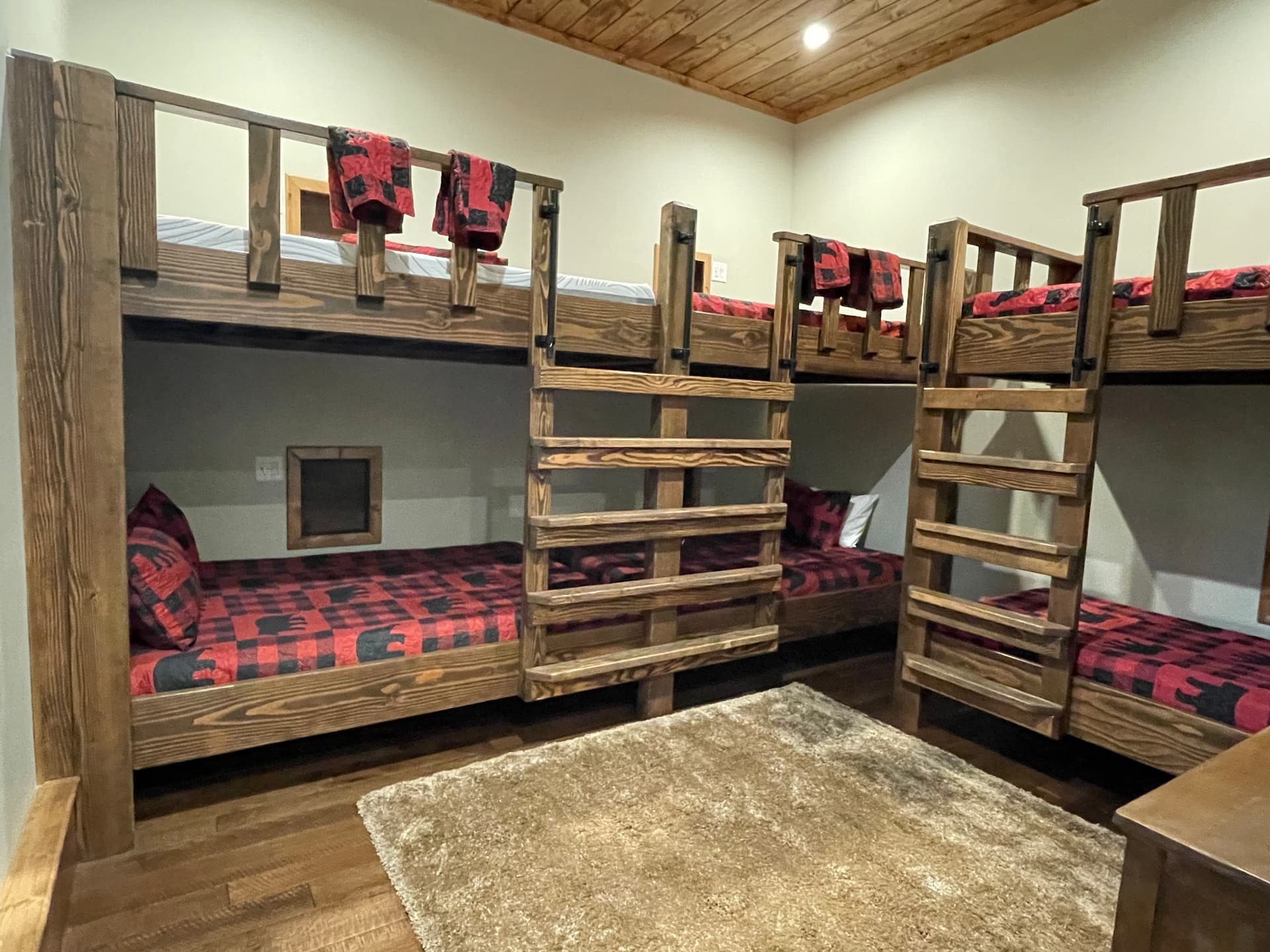 Phoenix Home - Image 29