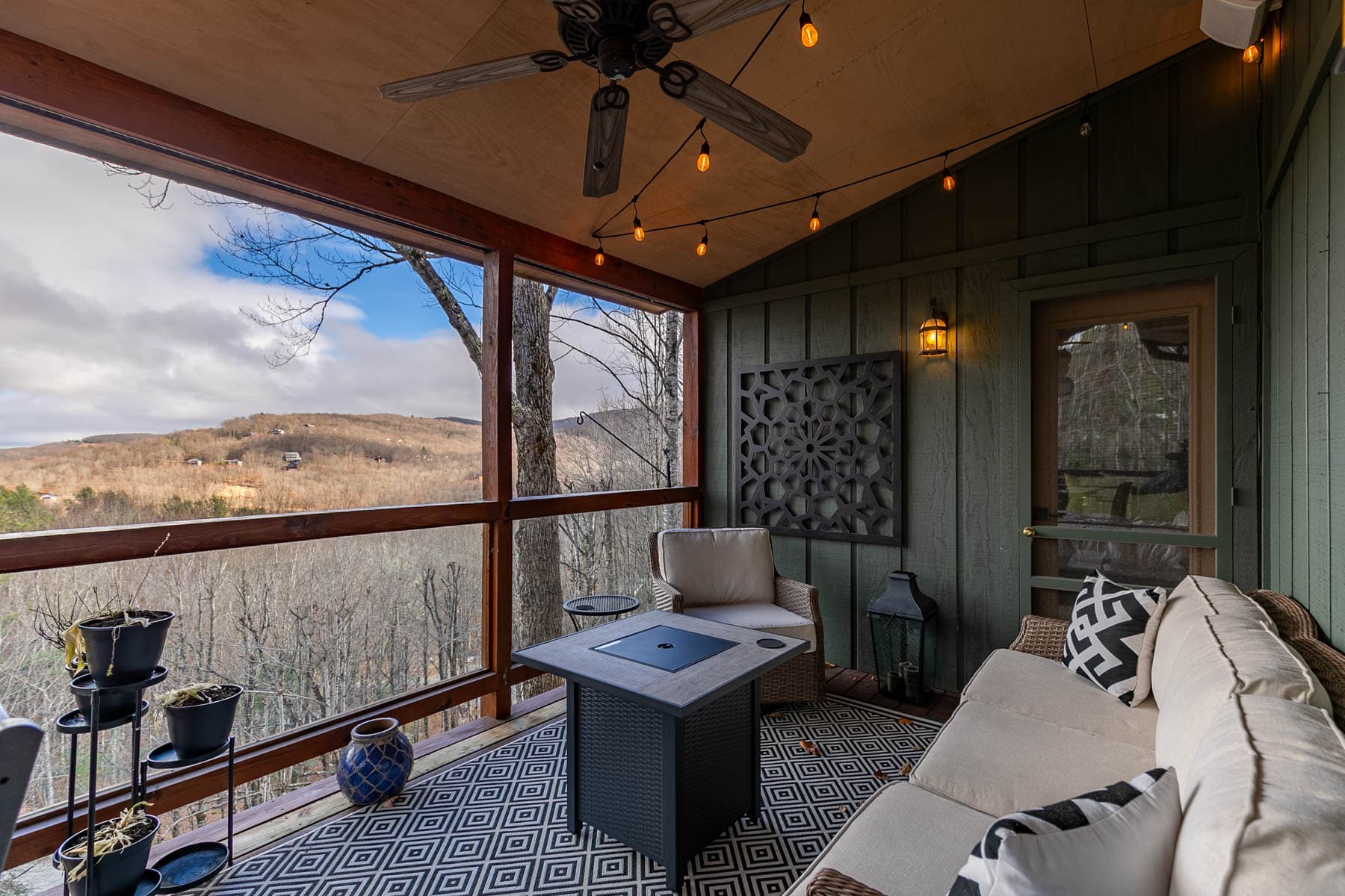 The Raven - Image 43