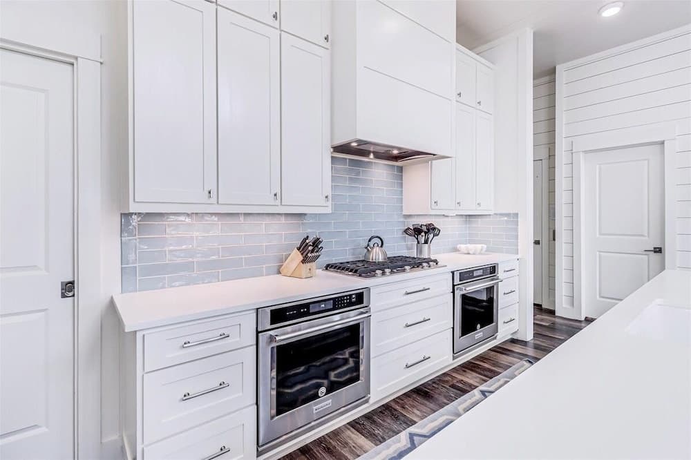 Rendezvous #310 - Image 8