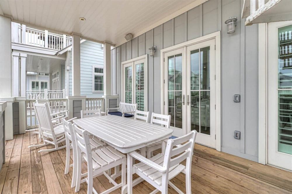 Rendezvous #310 - Image 11