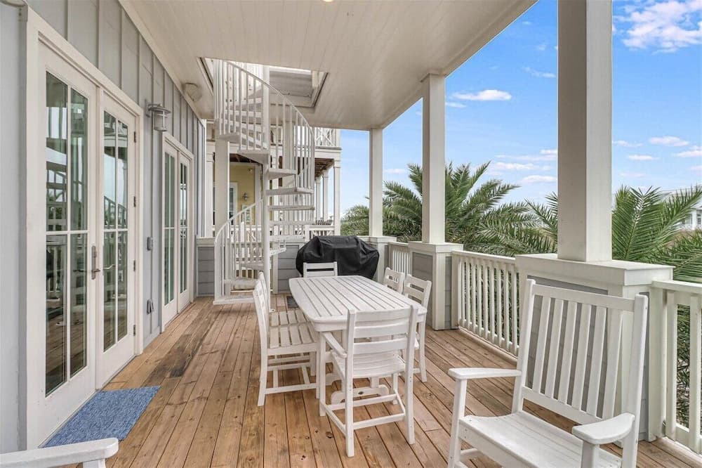 Rendezvous #310 - Image 12