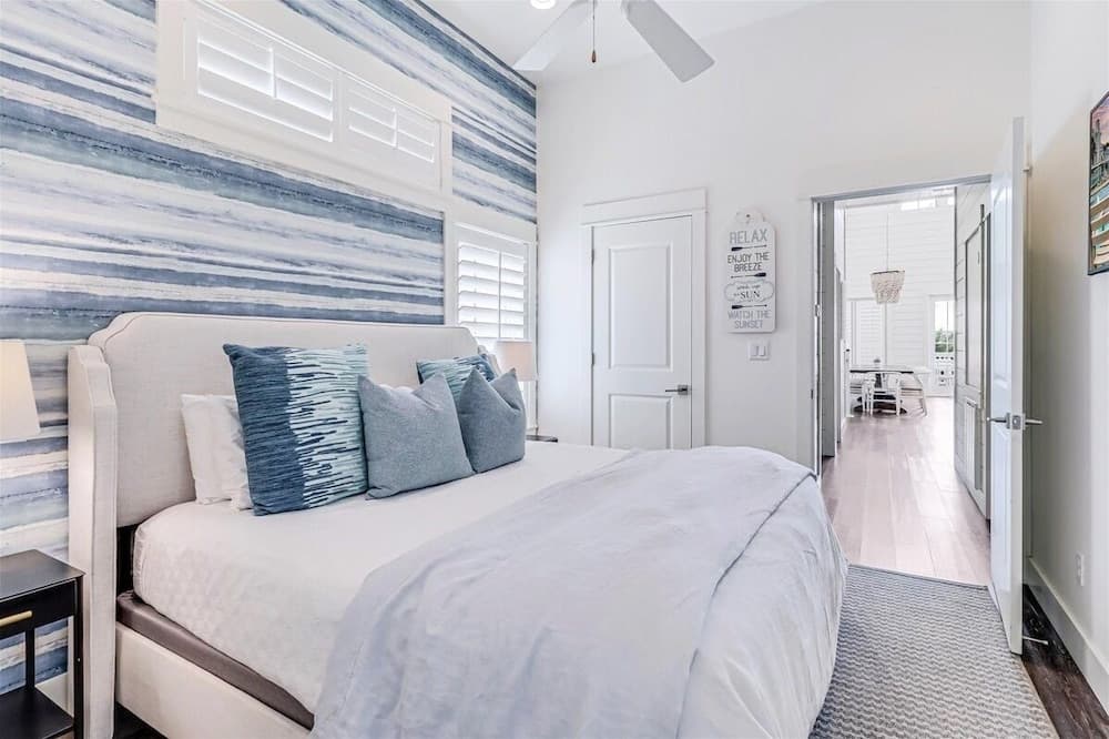 Rendezvous #310 - Image 25