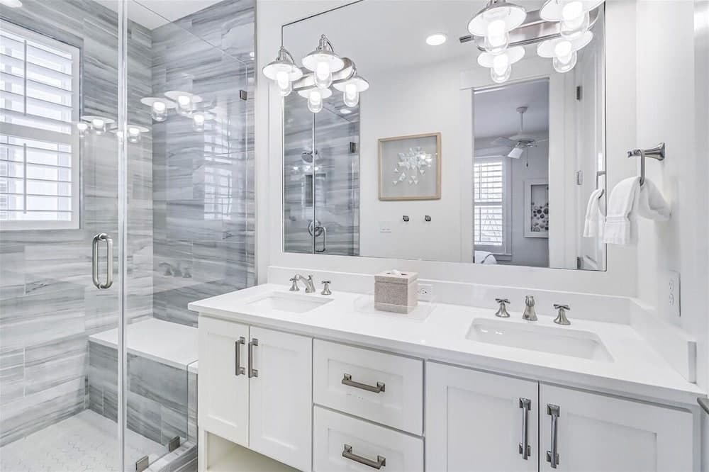 Rendezvous #310 - Image 45