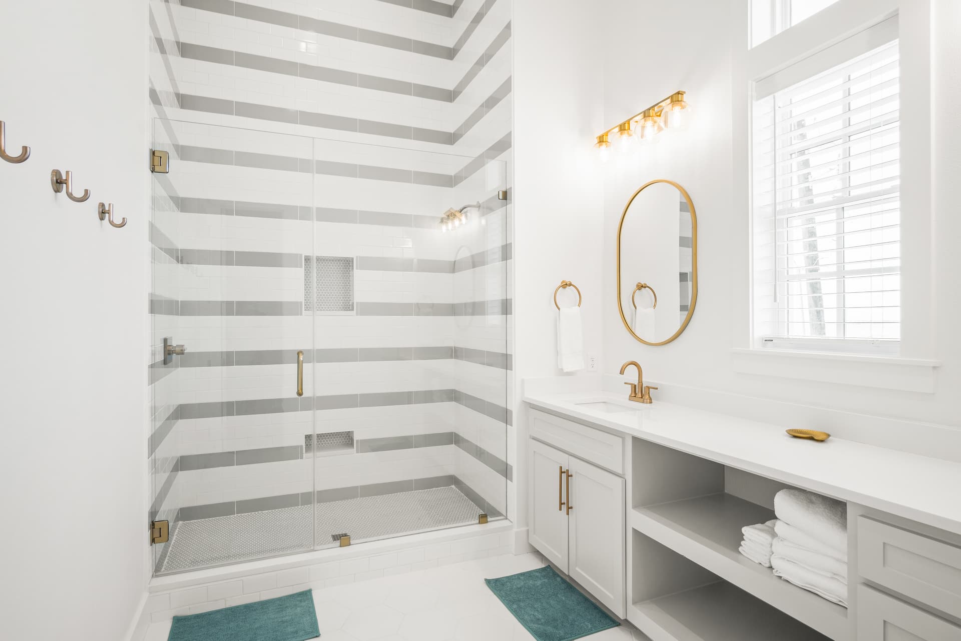 Salty Seahorse - Image 30