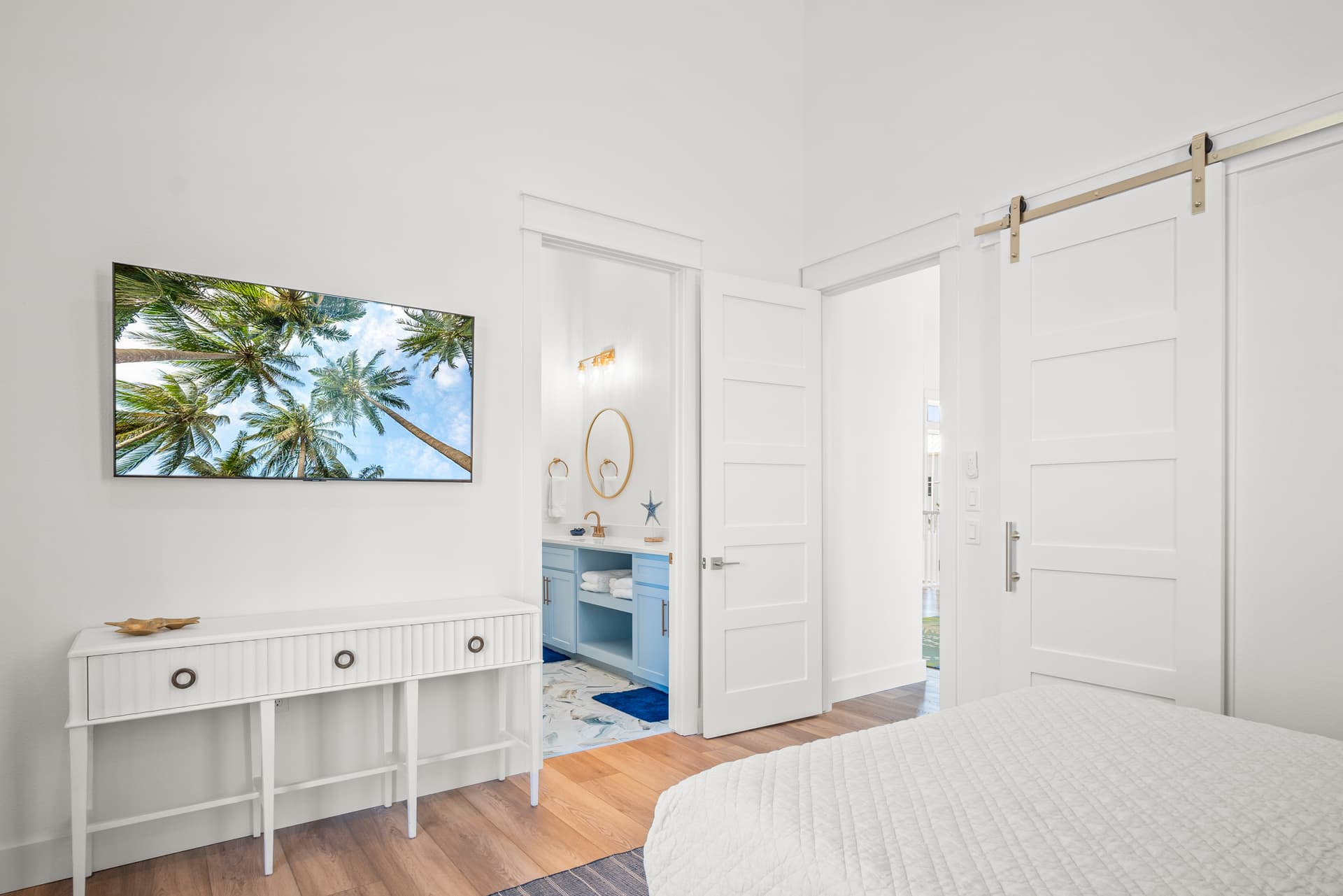 Salty Seahorse - Image 24