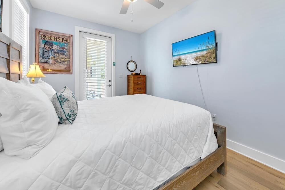 Sea Turtle House - Image 13