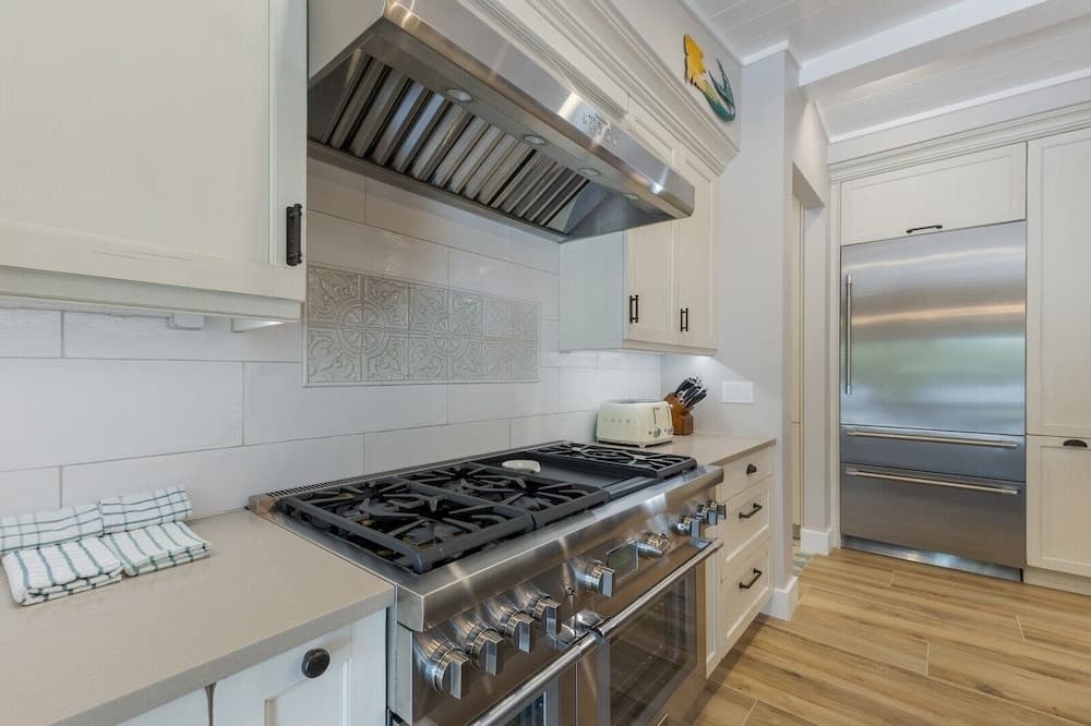 Shady Mermaid - Image 10