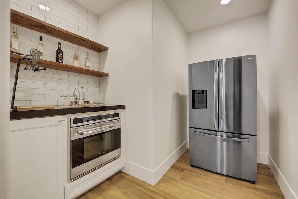 Stallion Estate - Image 5