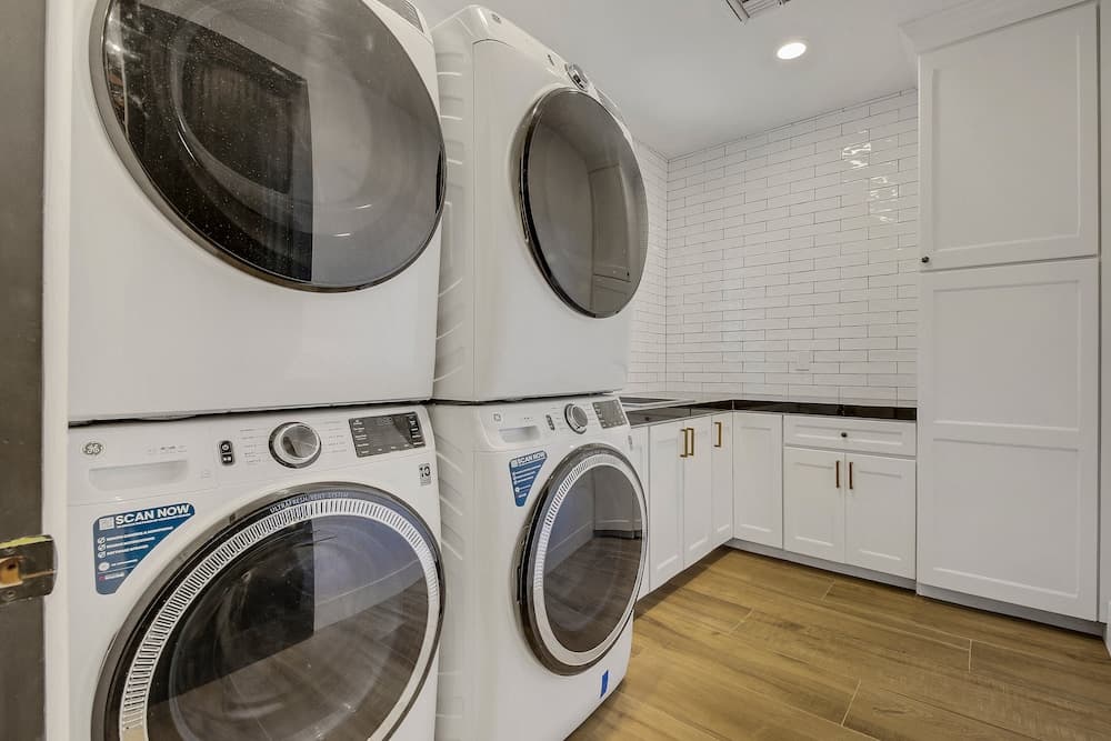 Stallion Estate - Image 26