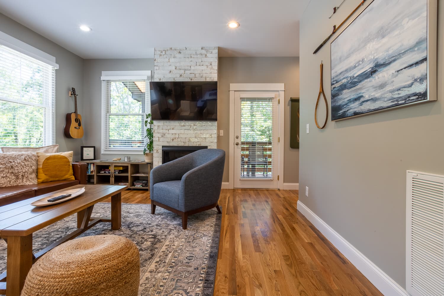 Sunny Side House - Image 8