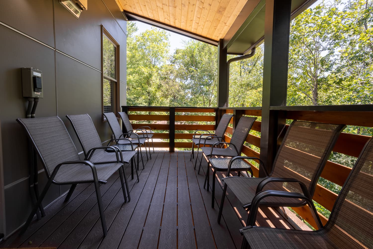 Sunny Side House - Image 3