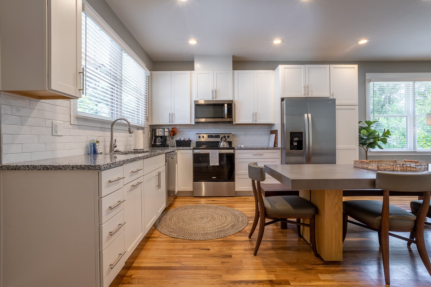 Sunny Side House - Image 4