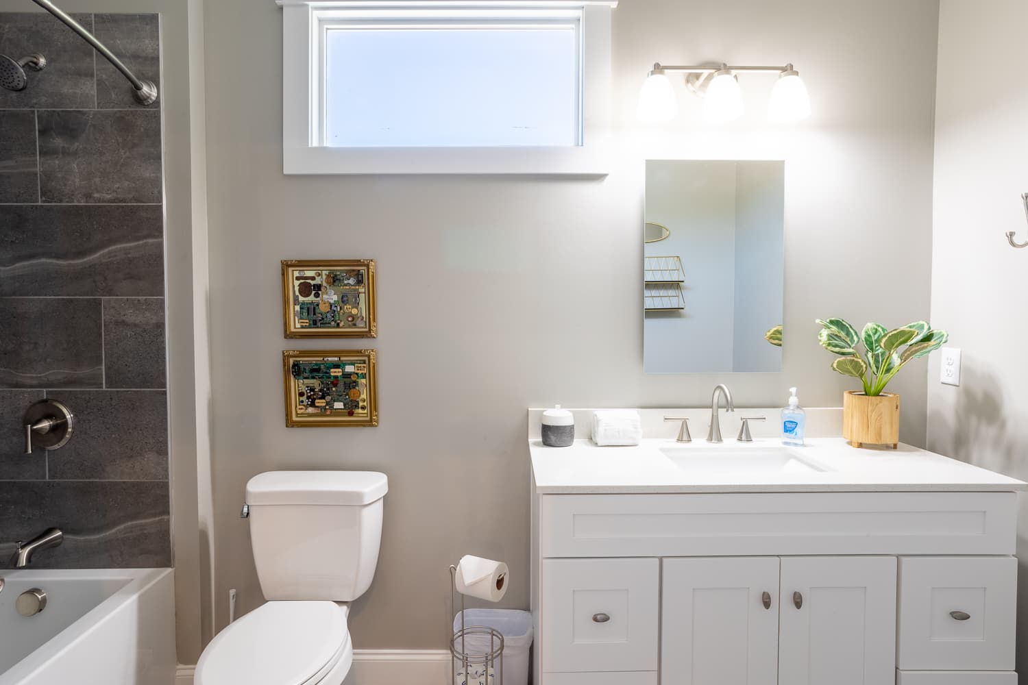 Sunny Side House - Image 30