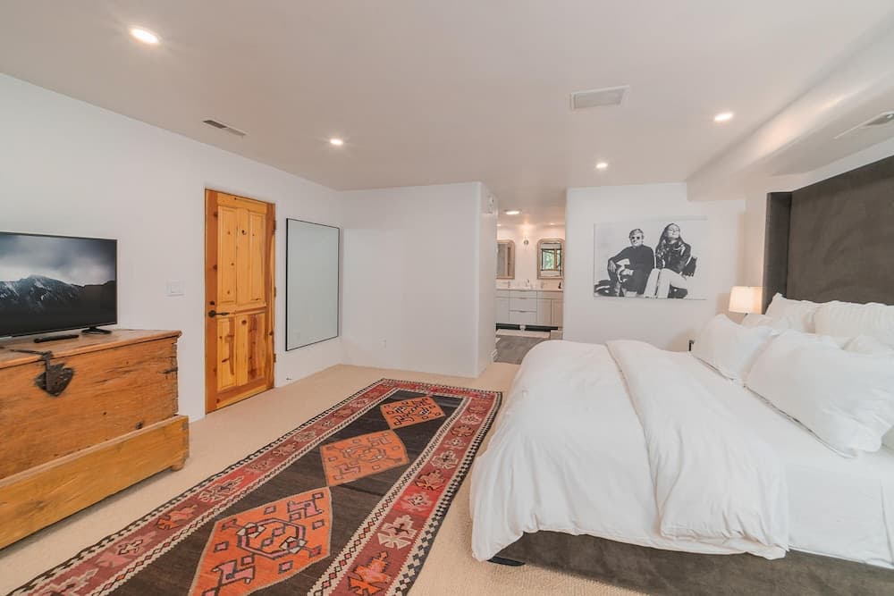 Touchstone Chalet - Image 5