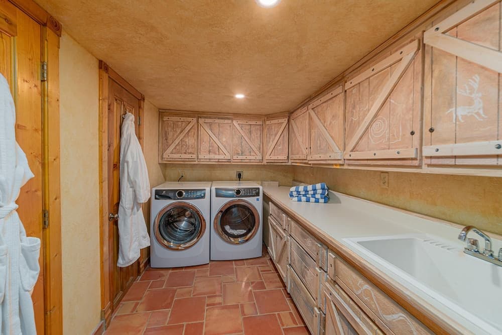 Touchstone Chalet - Image 24