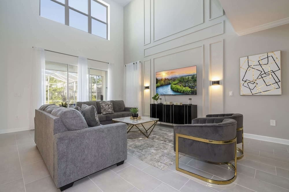 Family Canvas - Image 2